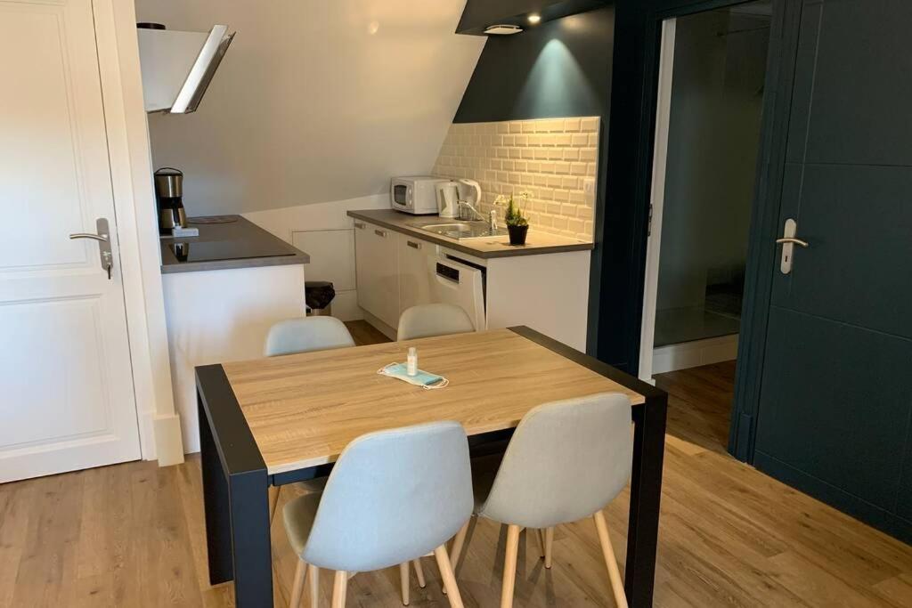 Apartamento Le Cheval Bixio Beaune  Exterior foto