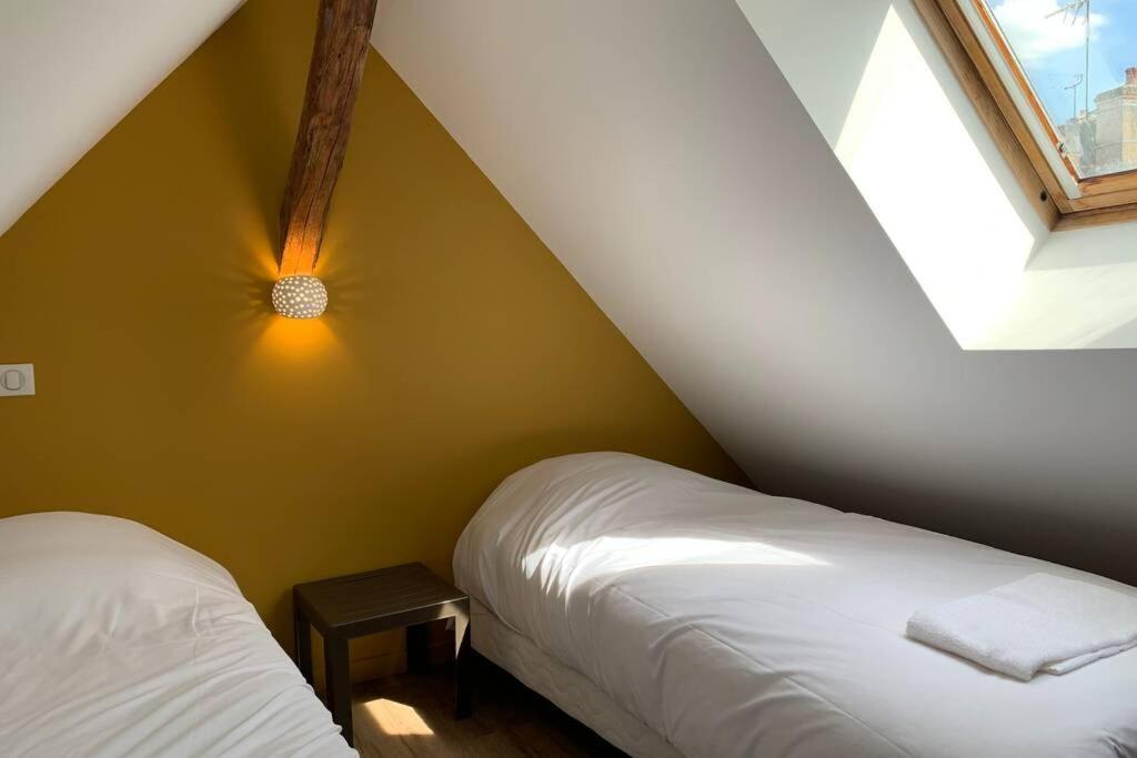 Apartamento Le Cheval Bixio Beaune  Exterior foto
